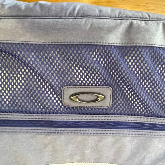 Oakley Sports Duffle Bag - Picture 6 of 6